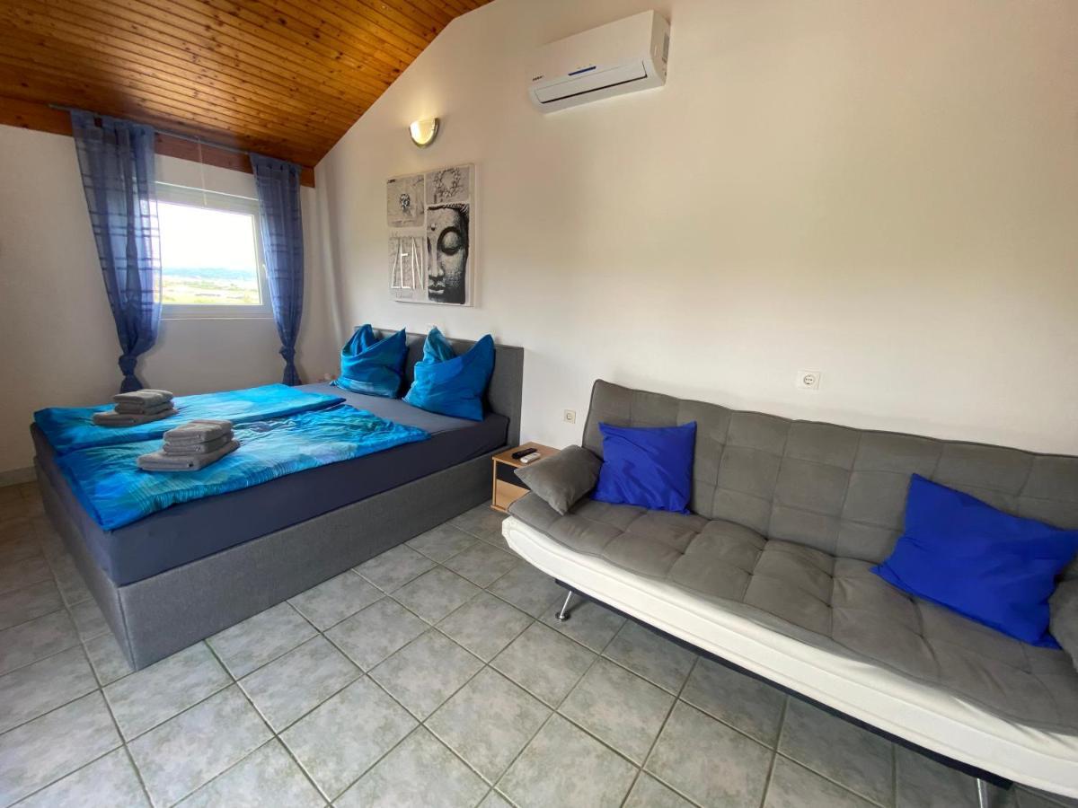 Villa Sabina - Apartments Kroatien Razanac Exterior photo